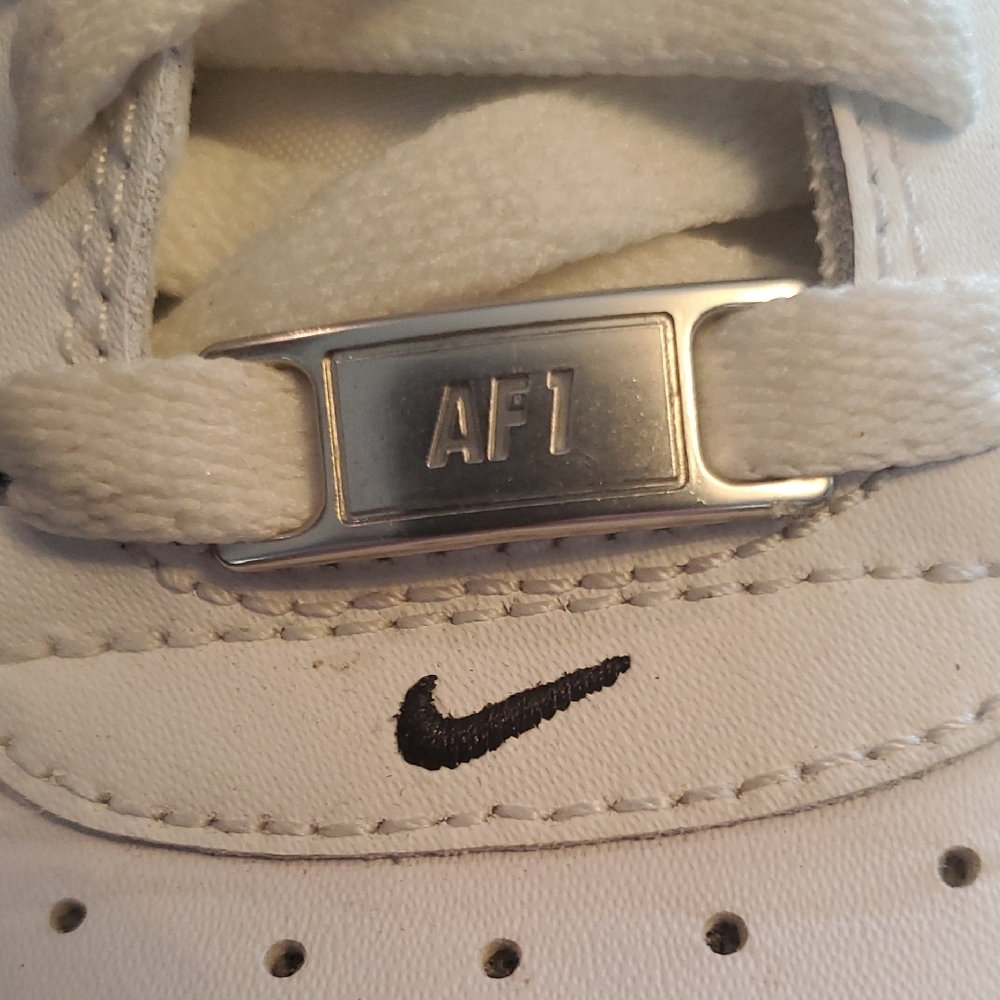 Nike Air Force 1 White with Black Details - Picture 13 of 16